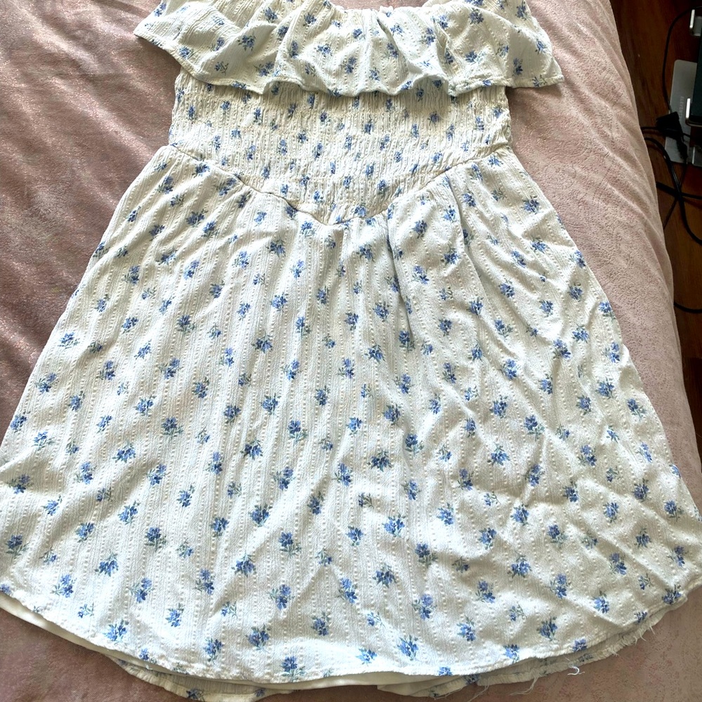 American Eagle cute flower strapless dress - Smalll